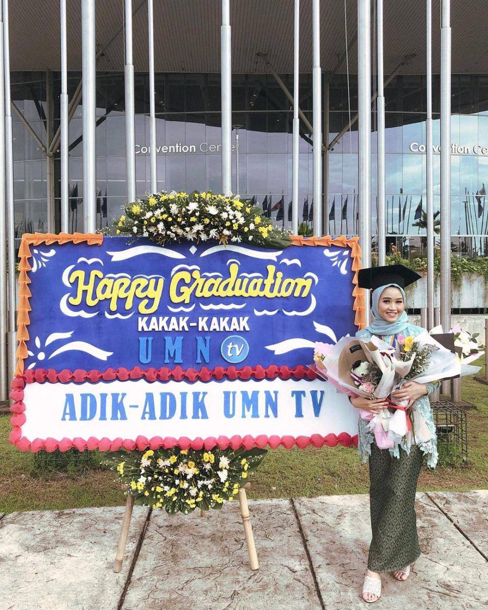 inspirasi gaya etnik ala Alca Octaviani (instagram.com/alcaoctvn)