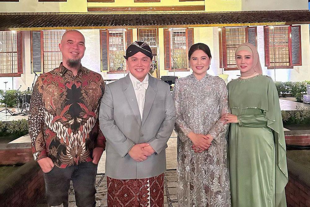 8 Momen Ulang Tahun Pernikahan Erick Thohir ke-25, Ahmad Dhani Nyanyi!