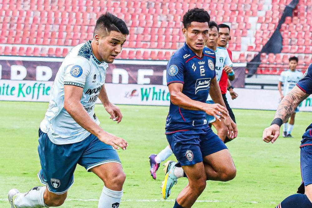 Persita Tangerang saat menghadapi Arema FC pada putaran pertama Liga 1 Indonesia 2023/2024. (instagram.com/persita.official)