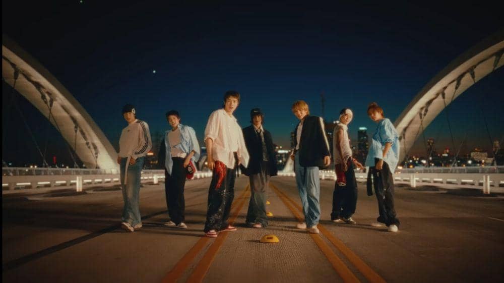 Cuplikan MV RIIZE 'Get A Guitar' (youtube.com/@SMTOWN)