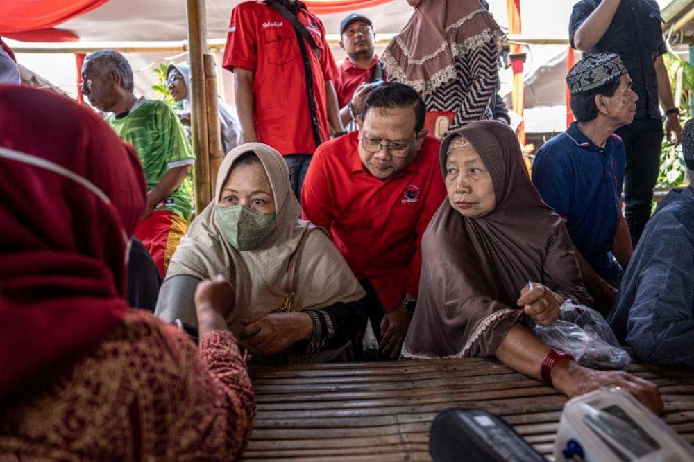 RS Apung PDIP Mampir Surabaya Gelar Pengobatan Gratis