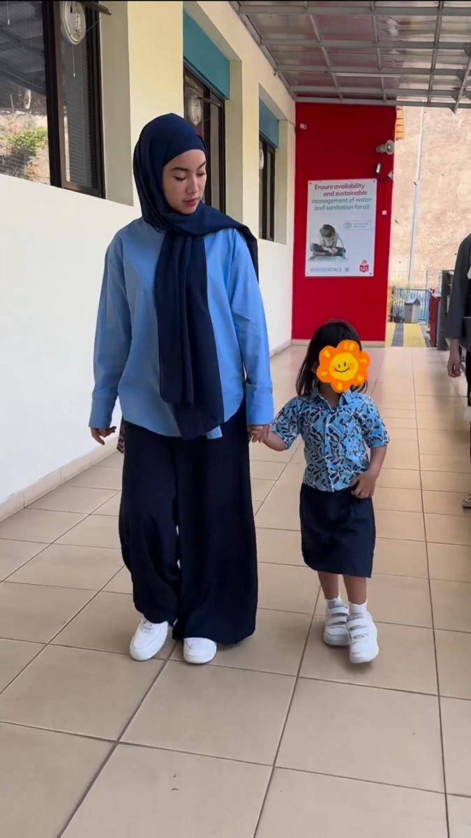 potret Chacha Frederica antar Cassia kembali bersekolah (instagram.com/chafrederica)