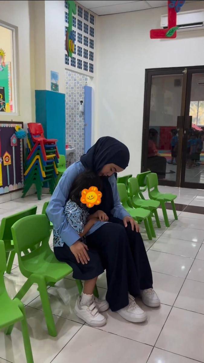 potret Chacha Frederica antar Cassia kembali bersekolah (instagram.com/chafrederica)