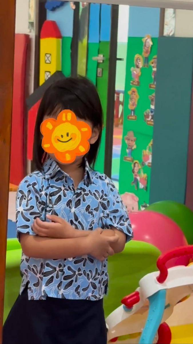 potret Chacha Frederica antar Cassia kembali bersekolah (instagram.com/chafrederica)
