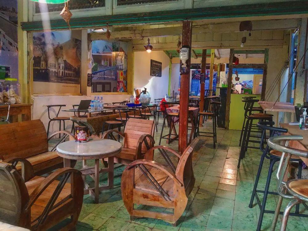 5 Kafe Tematik di Semarang, Tempat Nongkrong yang Anak Muda Banget