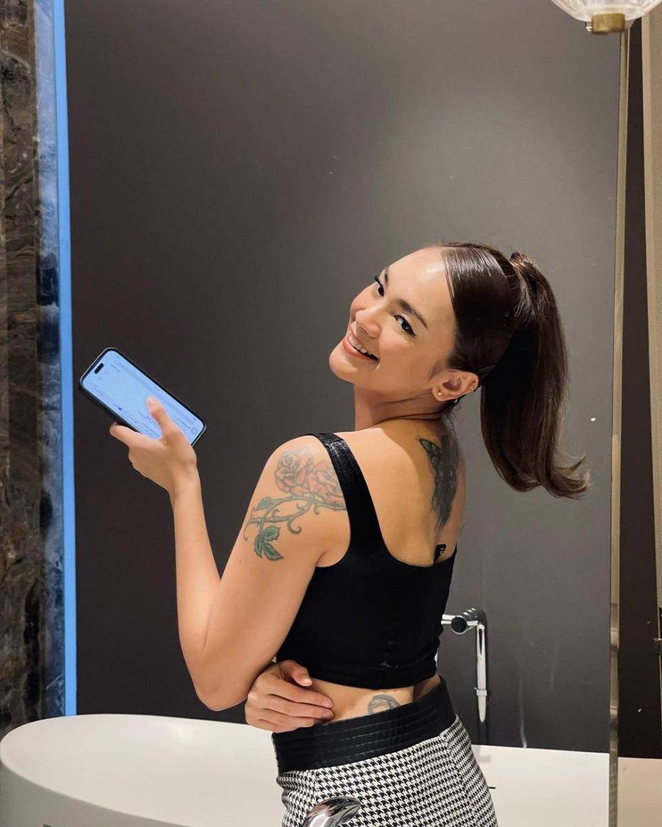 potret Violenzia Jeanette punya tato kupu-kupu (instagram.com/volenziajean)