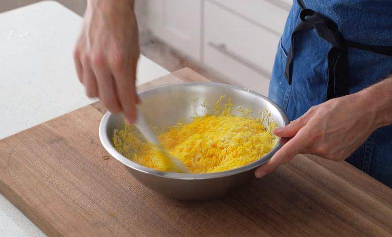 ilustrasi pembuatan tahdig (YouTube.com/Brian Lagerstrom)