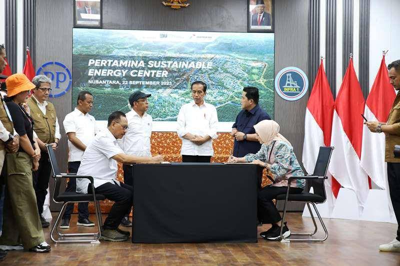 Penandatanganan MoU antara PT Pertamina (Persero) dan Badan OIKN, Jumat (22/9/2023). Foto OIKN