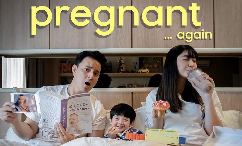 Istri Hamil Anak Kedua, 7 Potret Bahagia Keluarga Billy Davidson