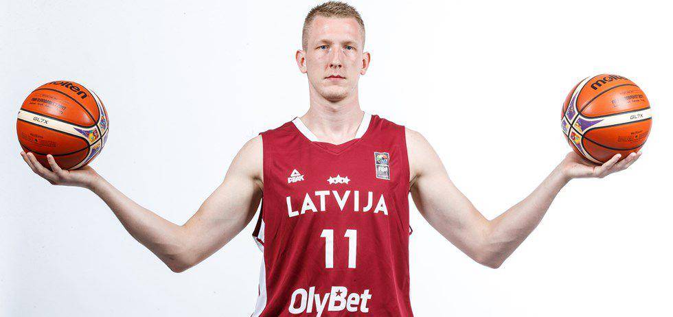 Rolands Smits (fiba.basketball)