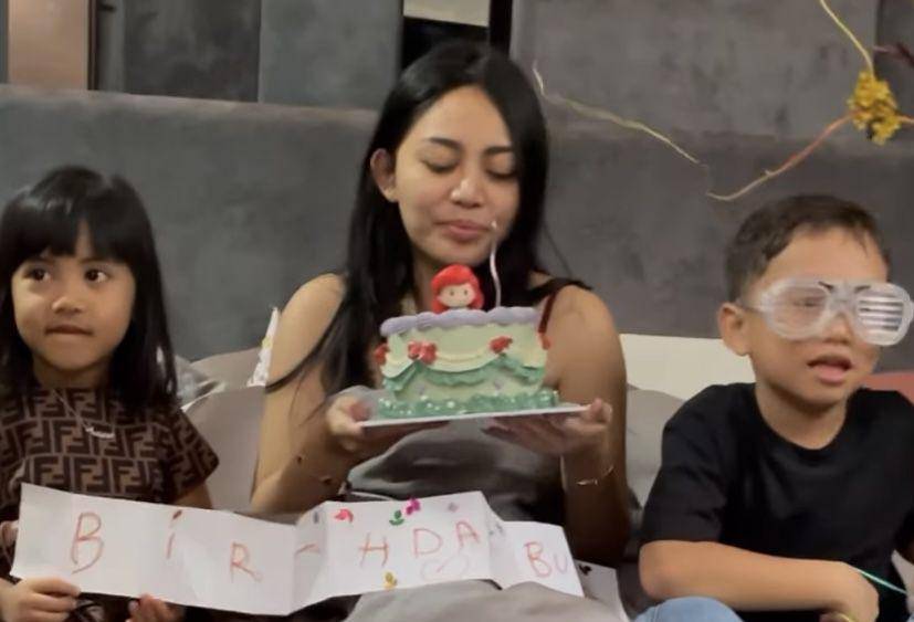 potret Xabiru dan Chava siapkan kejutan ulang tahun Rachel Vennya (Instagram.com/vienstasman)
