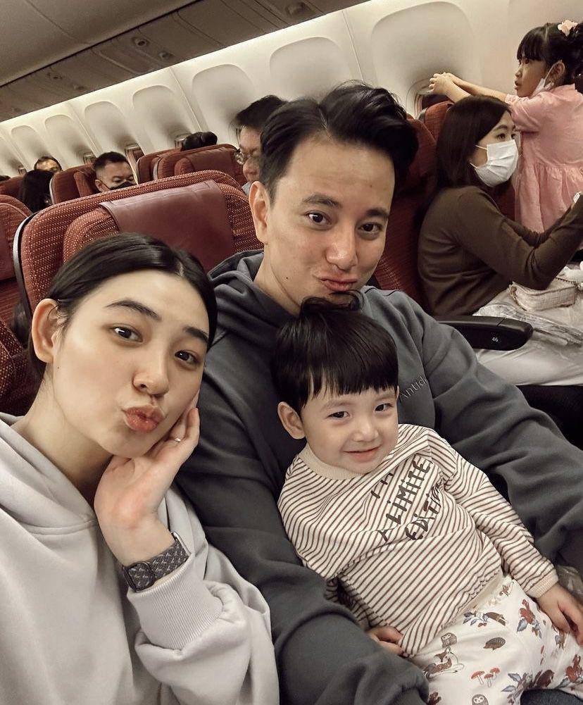 potret bahagia keluarga Billy Davidson dan Patricia Devina umumkan hamil anak kedua (Instagram.com/pattdevdex)