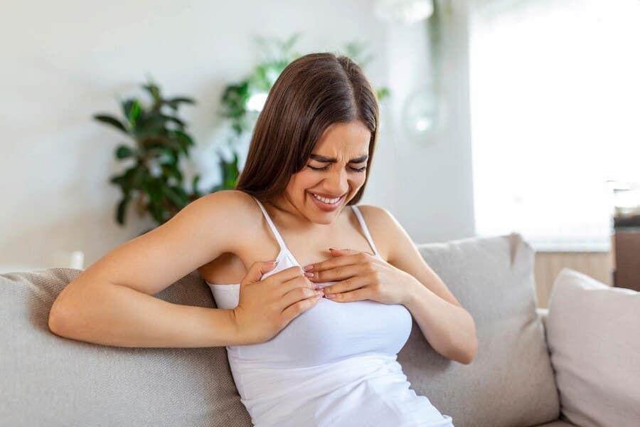 5 Cara Mengatasi Nyeri Payudara Sebelum Menstruasi, Efektif!
