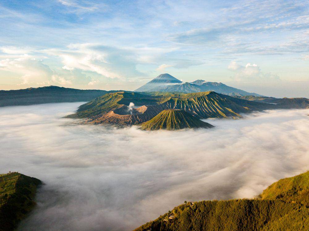 Gunung Bromo (freepik.com/jcomp)