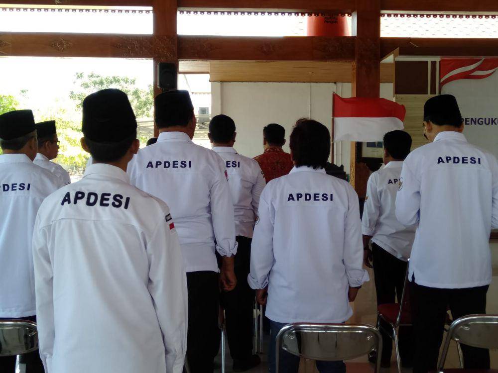 Pengukuhan pengurus DPC APDESI Bantul 2023-2028.(IDN Times/Daruwaskita)