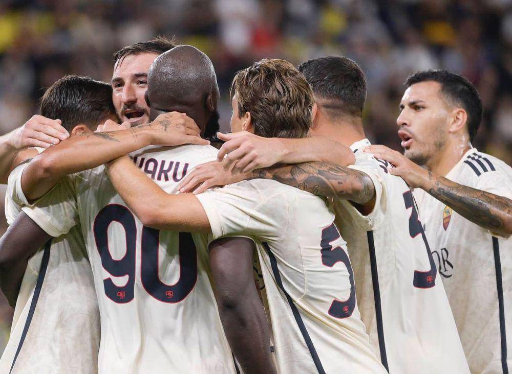 Pemain AS Roma saat melakukan selebrasi gol. (instagram.com/officialasroma)