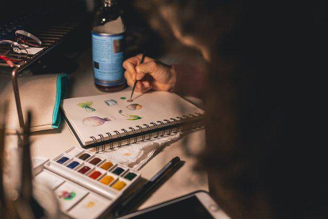 ilustrasi menggambar (pexels.com/Craig Adderley)