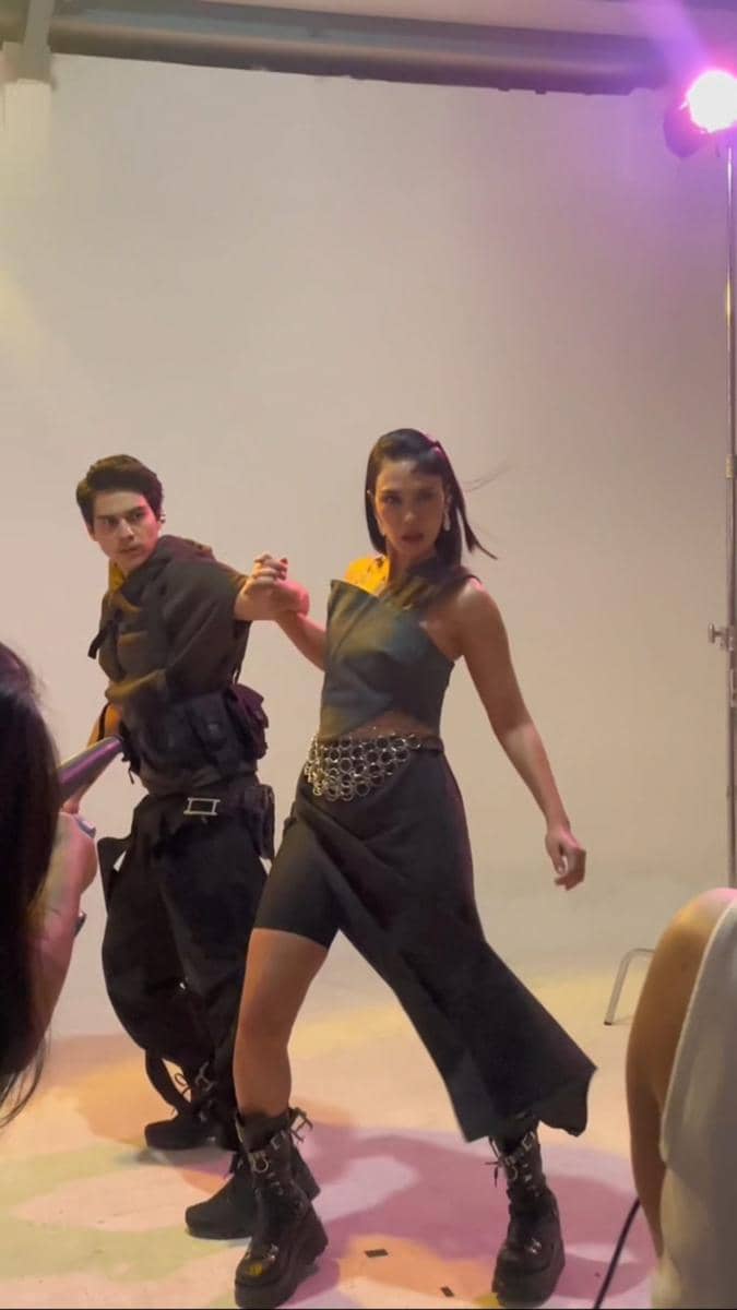 potret photoshoot Luna Maya dan Maxime Bouttier untuk Disney (tiktok.com/louisedaniella)