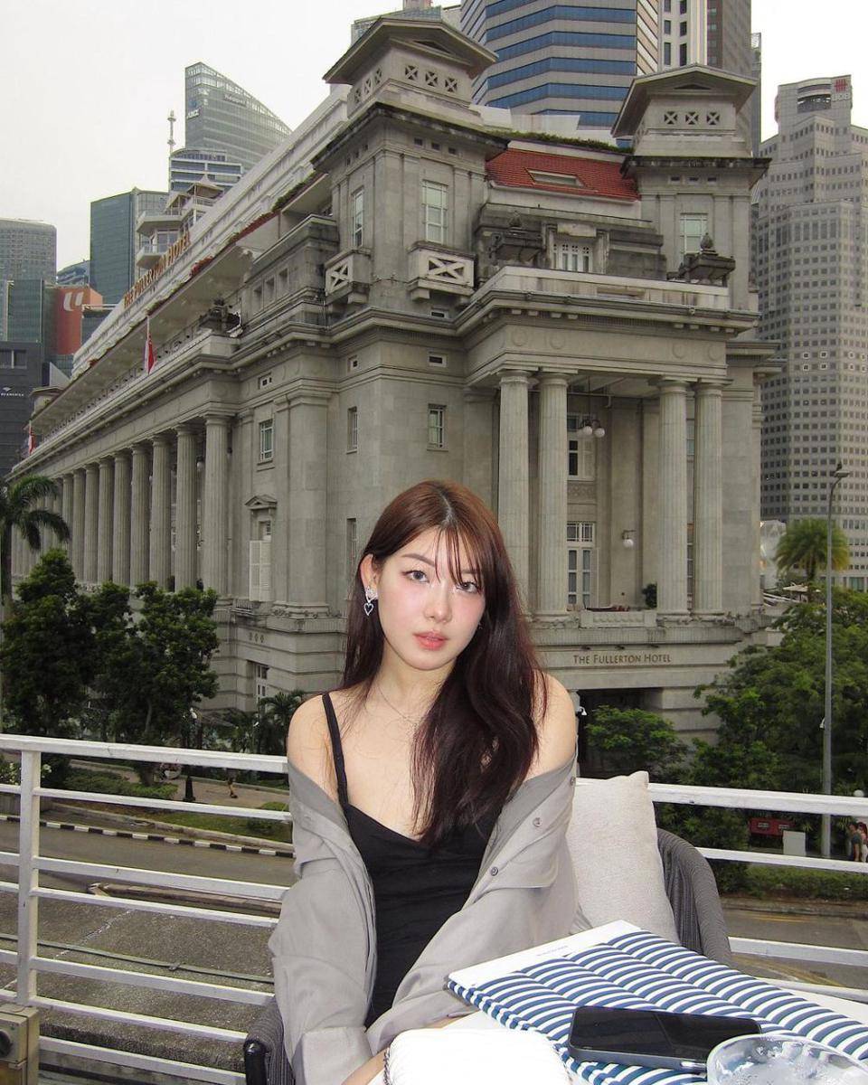 Potret Menawan Miss Grand Singapura 2023 Jade Wu (Instagram.com/jadewjh)