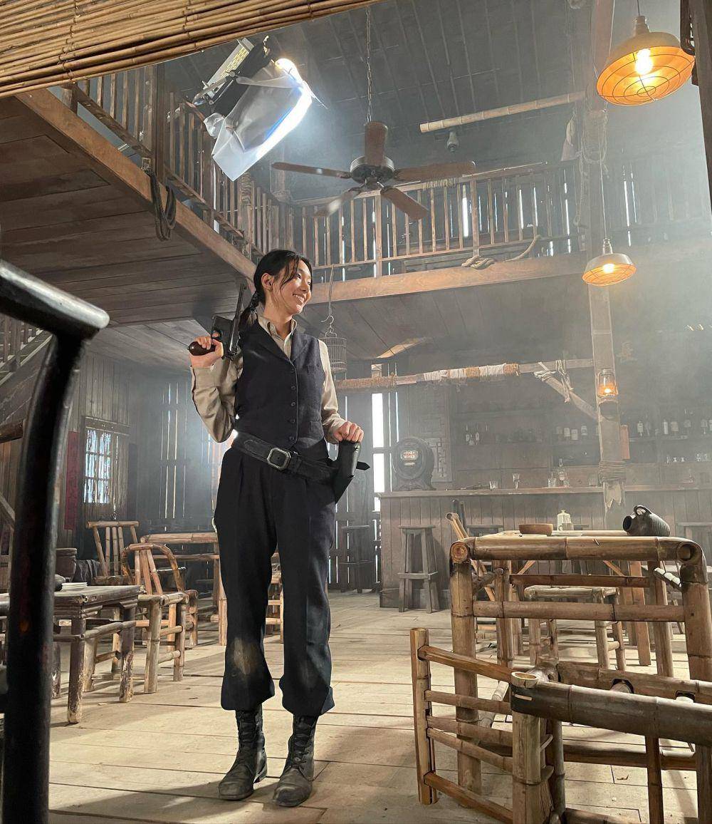 potret di balik layar drama Song of the Bandits (instagram.com/holly608)