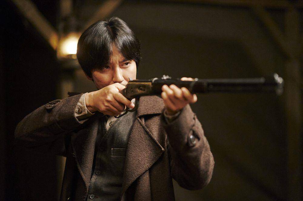 cuplikan Kim Nam Gil di drakor Song of the Bandits (dok. Netflix/Song of the Bandits)