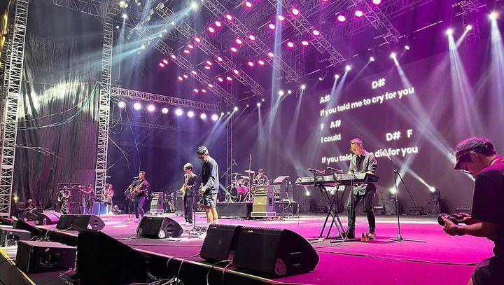 Nagita Slavina nonton Raffi Ahmad manggung di Pestapora (instagram.com/raffinagita1717)