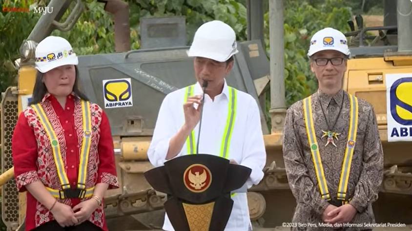 Proses peletakan batu pertama RS Abdi Waluyo di Ibu Kota Nusantara, Jumat (22/9/2023). Akun YouTube Sekretariat Presiden