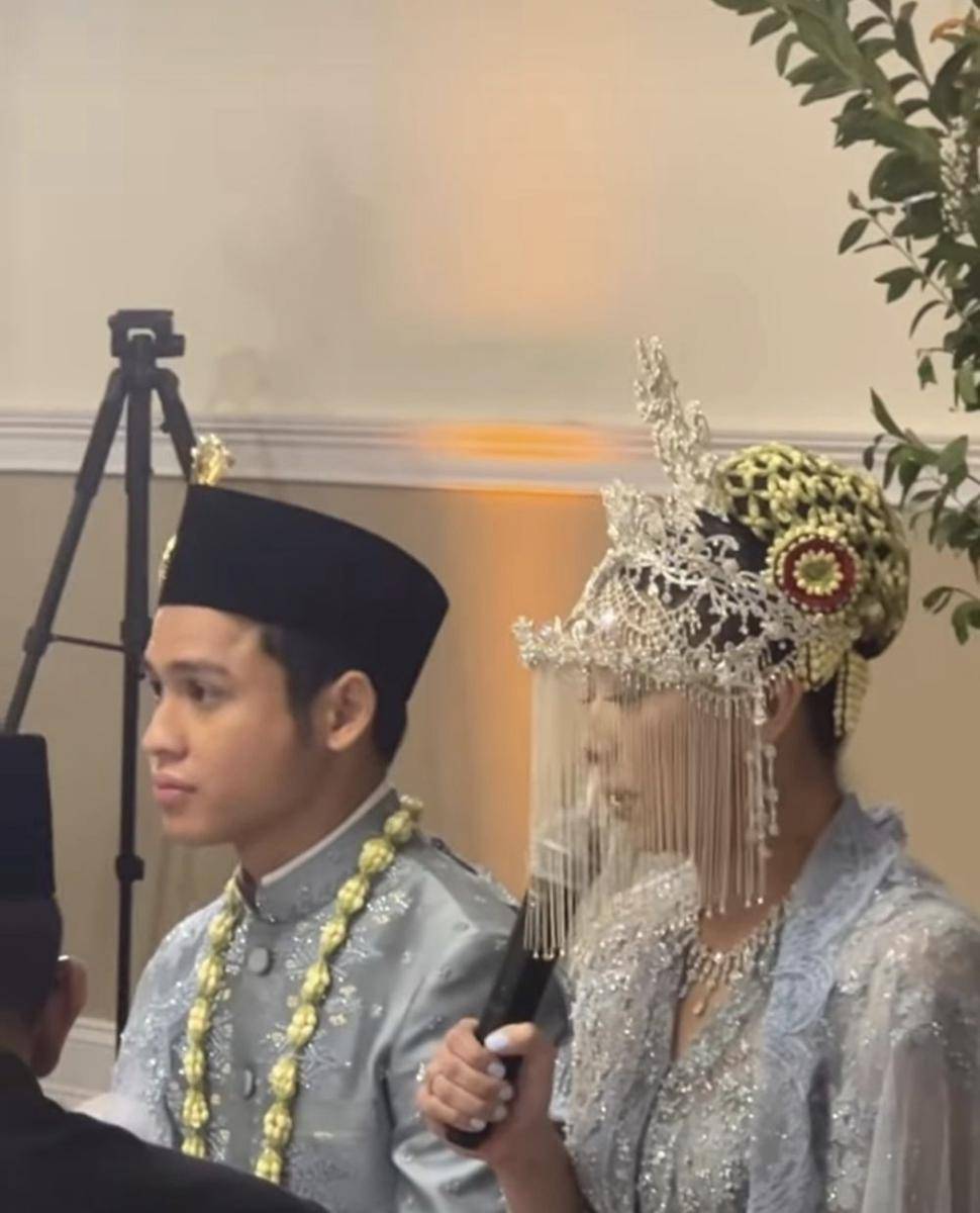 Akad nikah Atheera Uno. (Instagram.com/2gek_ayuhenirosan)