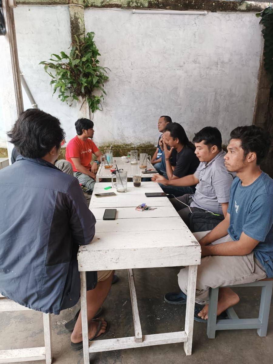 Bersama anak muda Padang Sidempuan dalam mengkampanyekan stop politik uang (dok.Istimewa)