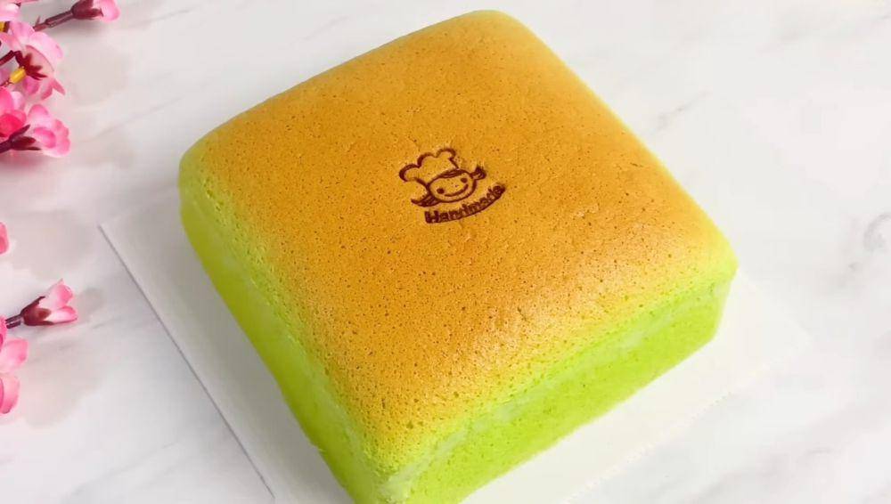 ilustrasi pandan castella cake (YouTube.com/Chalistaa Kitchen)