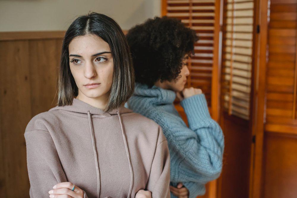 5 Cara Menghadapi Si Ratu Drama, Harus Berani Tegas!