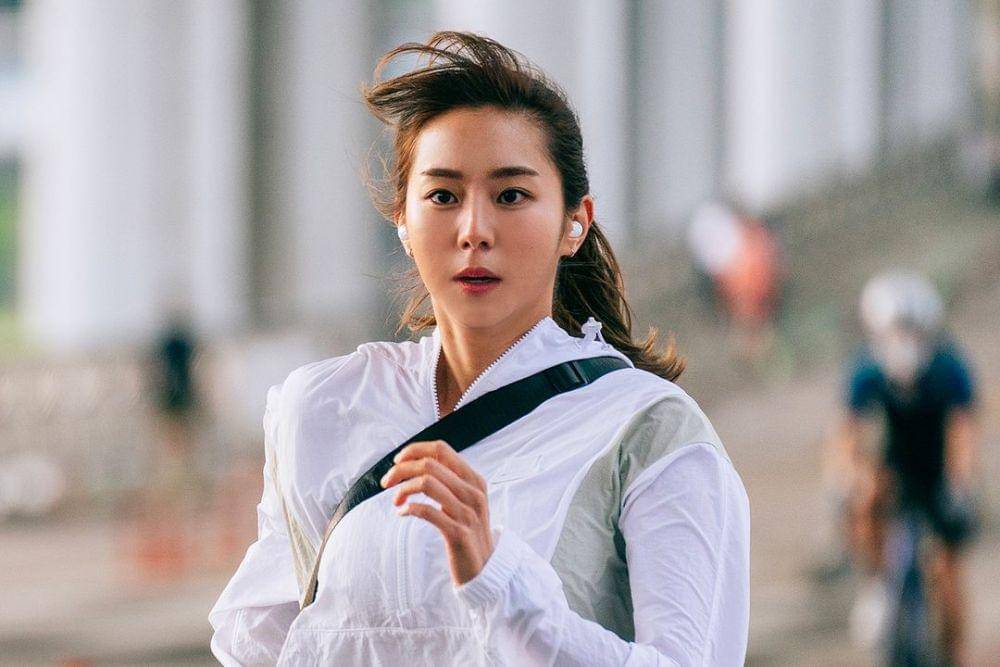 still cut Uee di drama Live Your Own Life (instagram.com/kbsdrama)