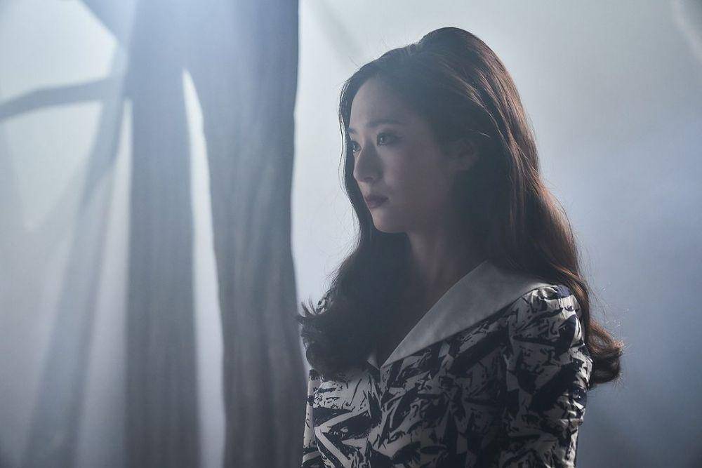 cuplikan Krystal di film Cobweb (instagram.com/barunsonena.contents)