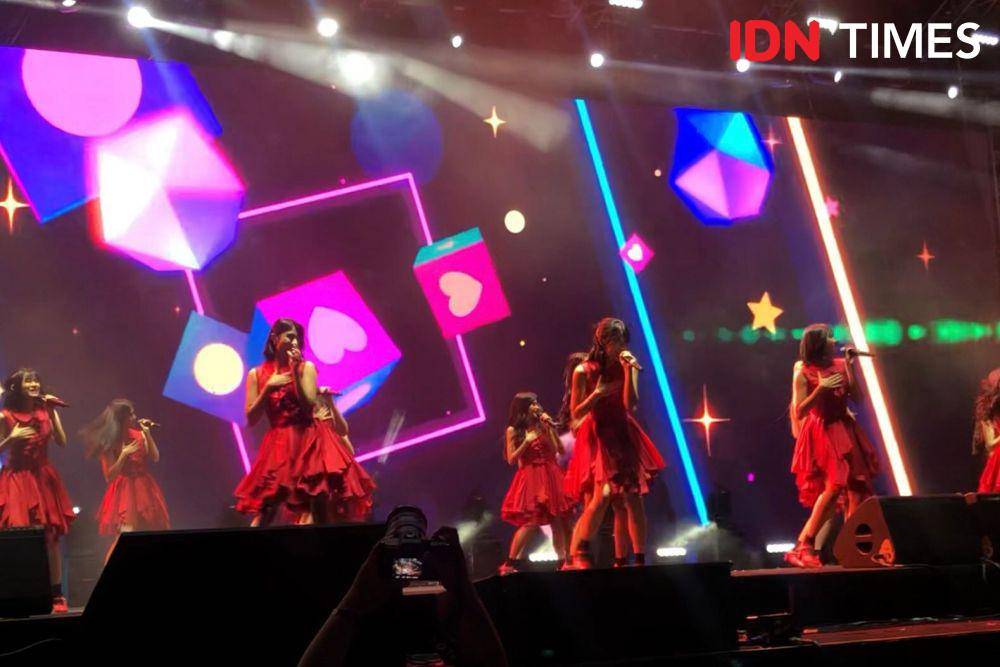 penampilan JKT48 di Pestapora 2023 pada Minggu (23/9/2023) (IDN Times/Elizabeth Chiquita)