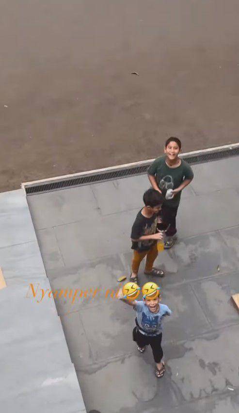 Rafathar main dengan anak komplek (YouTube.com/lookatme)