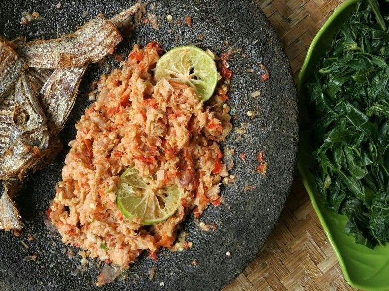 Cara Membuat Sambal Ganja yang Pedasnya Menggoyang Lidah