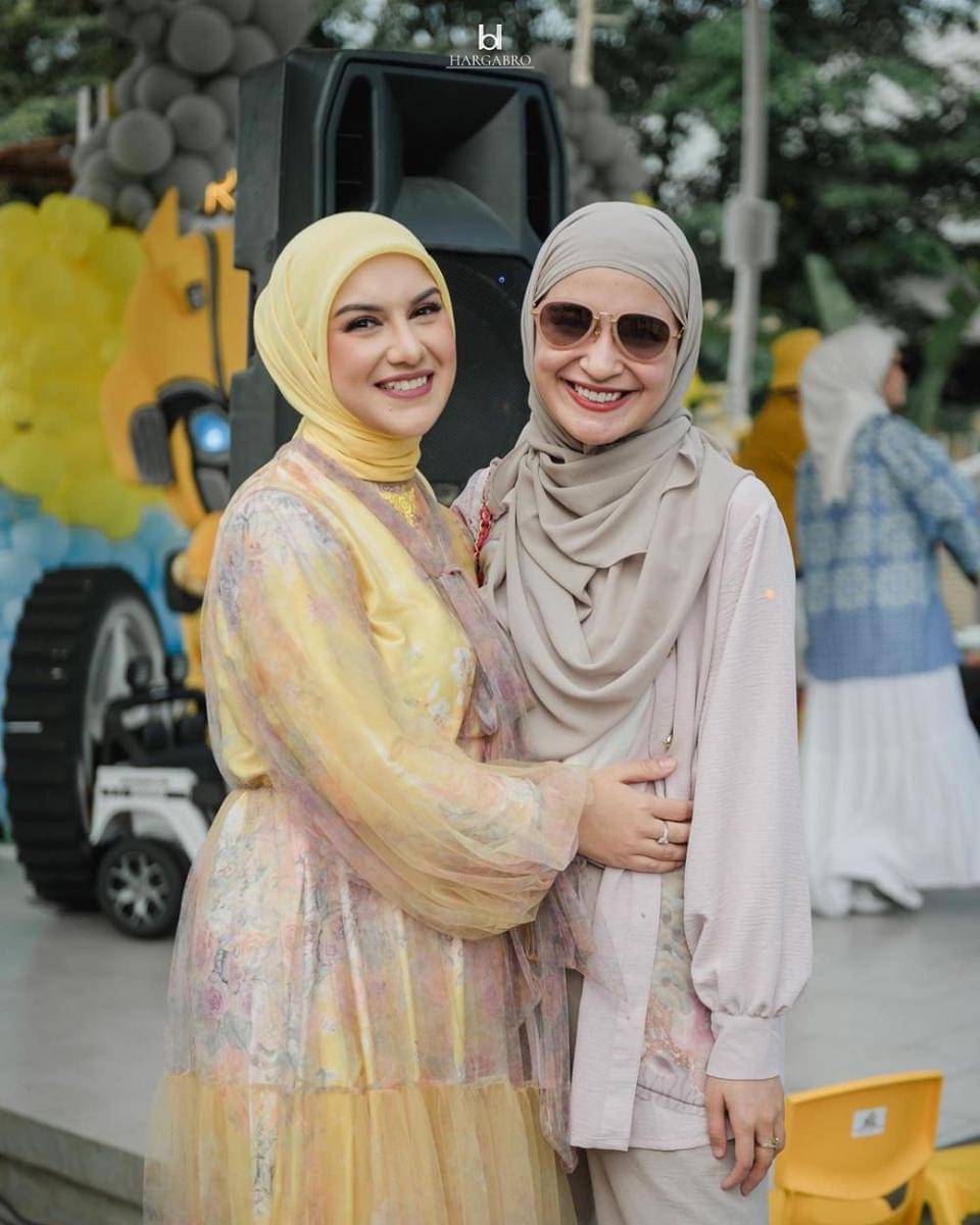Gaya Artis di Ulang Tahun Anak Irish Bella (instagram.com/_irishbella_)