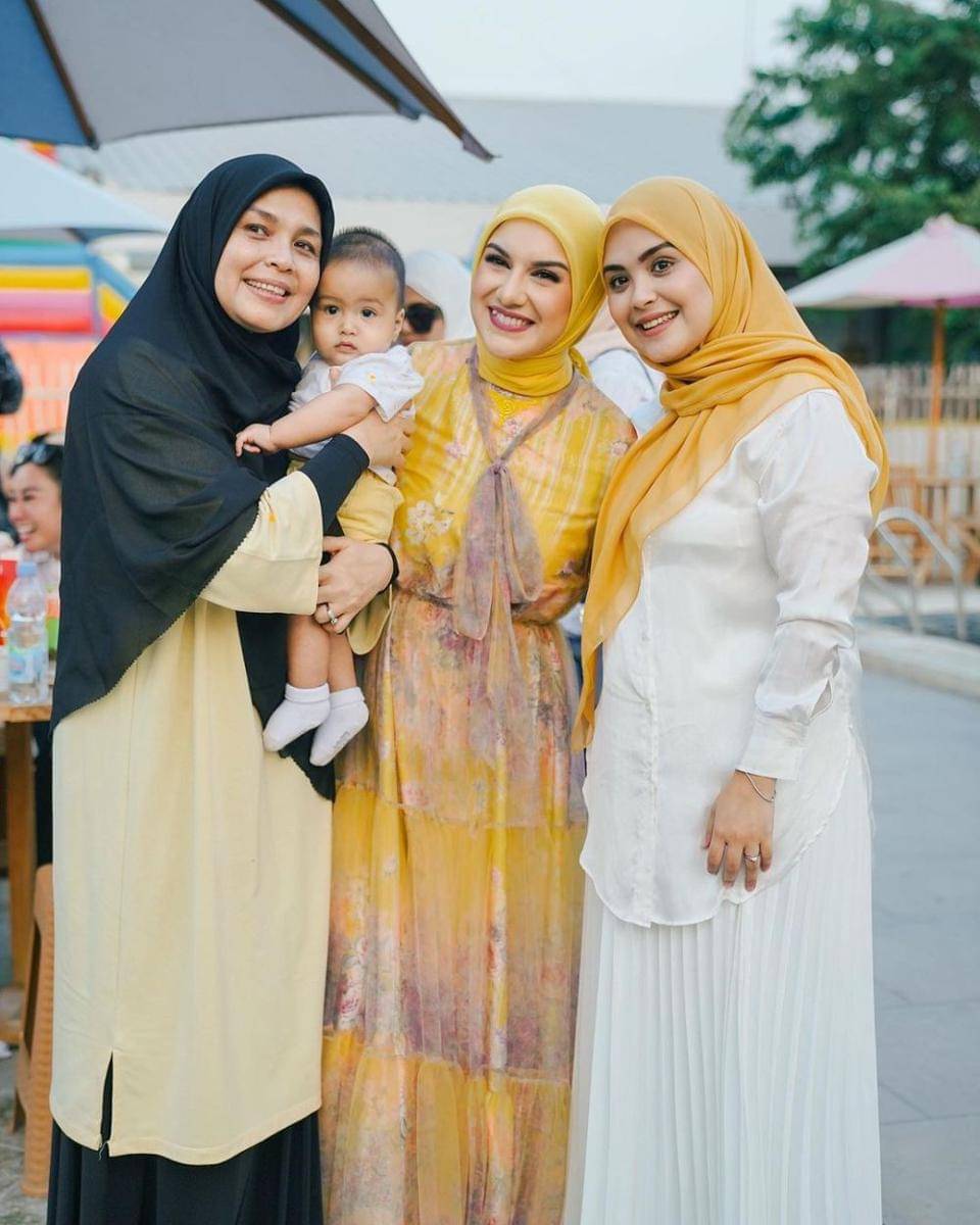 Gaya Artis di Ulang Tahun Anak Irish Bella (instagram.com/_irishbella_)
