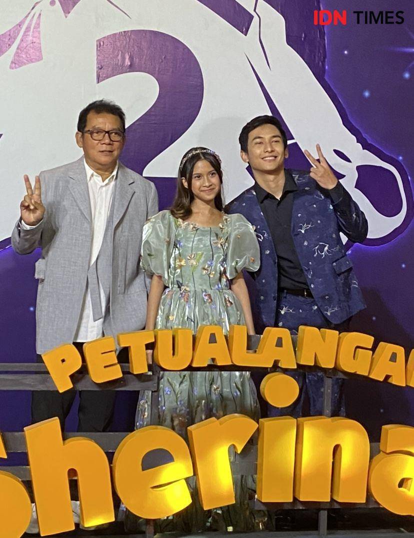 potret artis hadiri red carpet gala premiere film Petualangan Sherina 2 (Dok. IDN TIMES/Rani Asnurida)