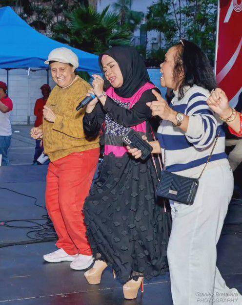 Ikke di Pesta Rakyat (Instagram.com/ikkenurjanah0518)