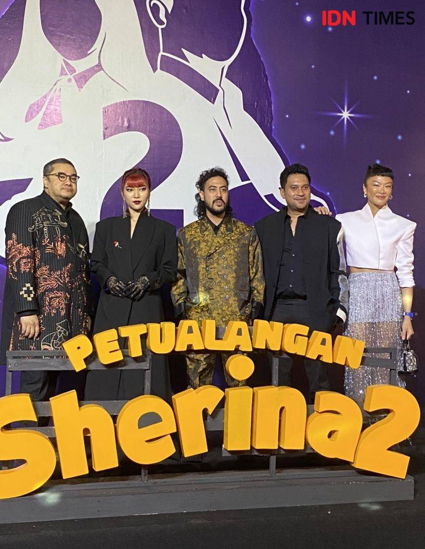 potret artis hadiri red carpet gala premiere film Petualangan Sherina 2 (Dok. IDN TIMES/Rani Asnurida)