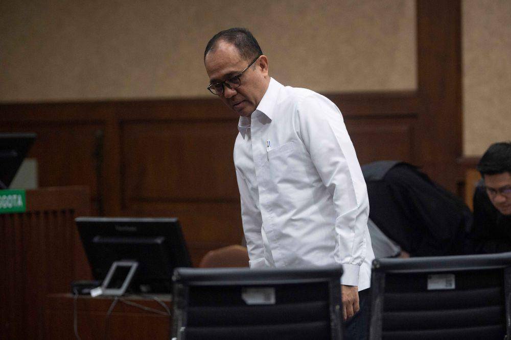 Terdakwa mantan pejabat Ditjen Pajak Kementerian Keuangan Rafael Alun Trisambodo mengikuti sidang dakwaan dugaan penerimaan gratifikasi dan tindak pidana pencucian uang (TPPU) di Pengadilan Tipikor Jakarta, Rabu (30/8/2023). (ANTARA FOTO/Wahyu Putro A)