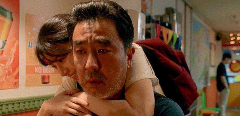 Go Yoon Jung dan Ryu Seung Ryong di Moving (dok. Disney+ Hotstar/Moving)