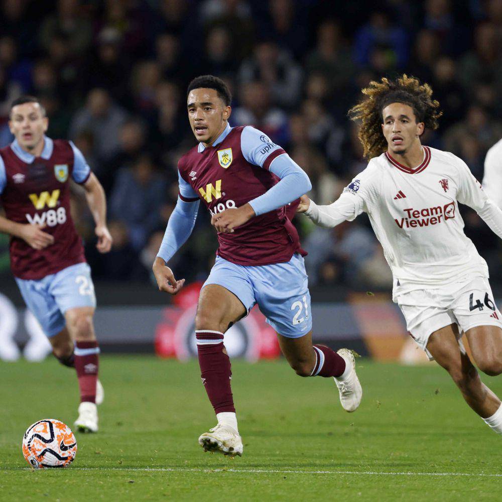 Burnley kalah 0-1 dari Manchester United pada pekan keenam English Premier League 2023/2024. (twitter.com/BurnleyOfficial)