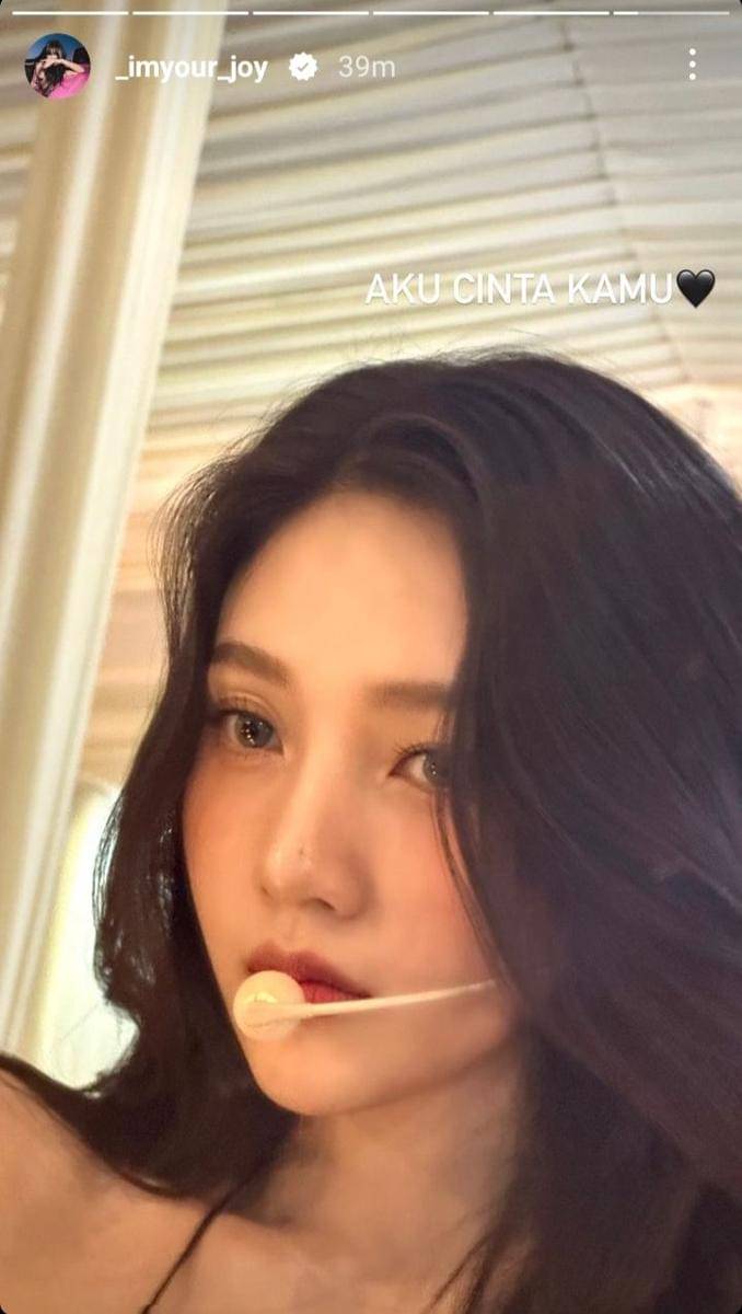 Joy Red Velvet (instagram.com/_imyour_joy)