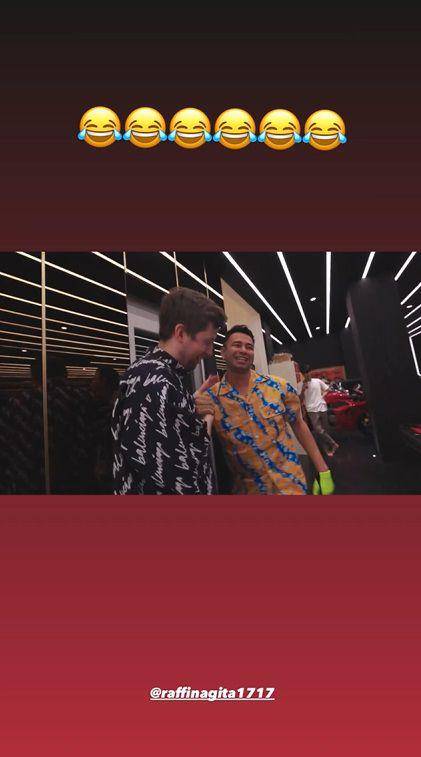 potret Raffi tanding biliar dengan Alan Walker (instagram.com/alanwalkermusic)