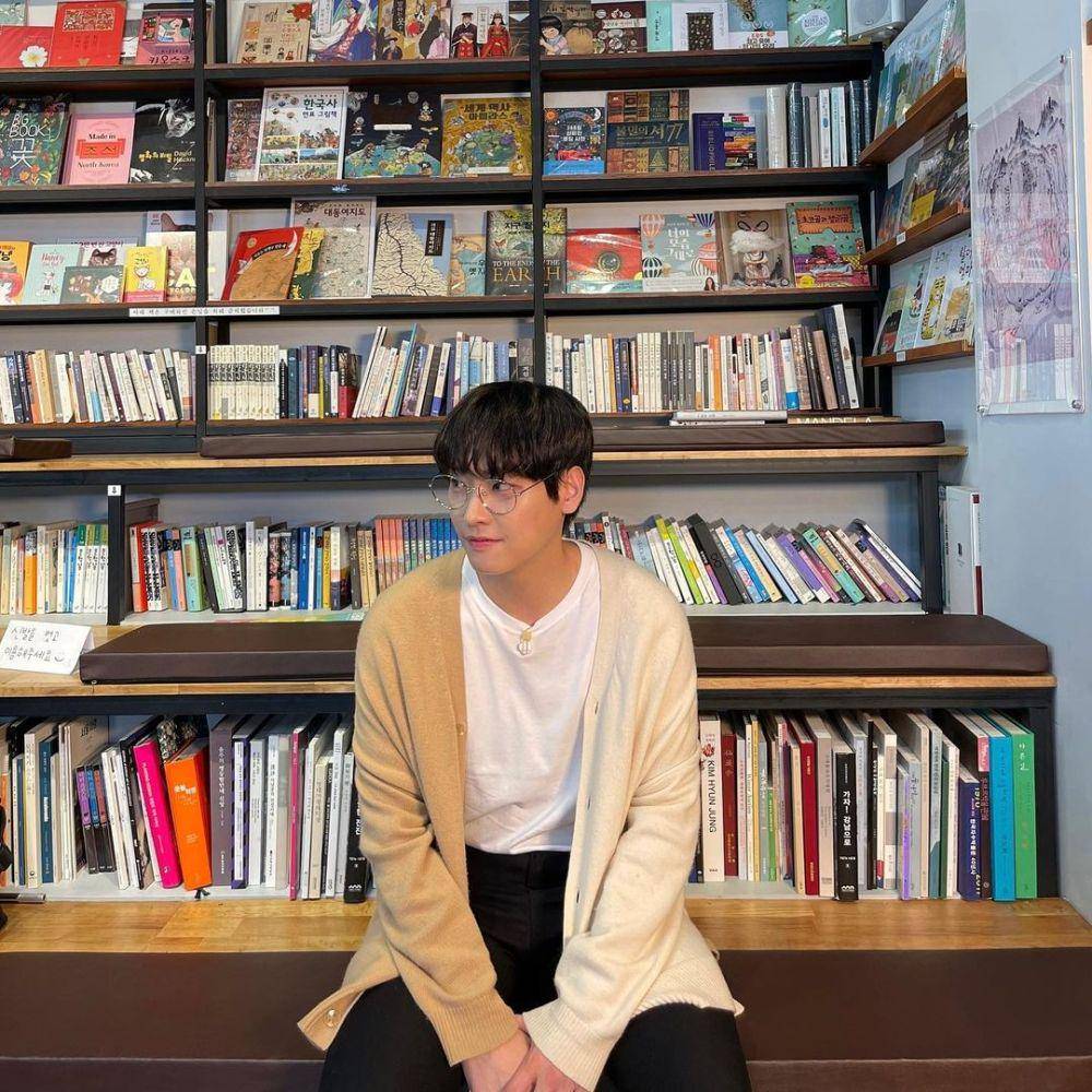 padu padan outer ala Inseong SF9 (instagram.com/pum.castle)