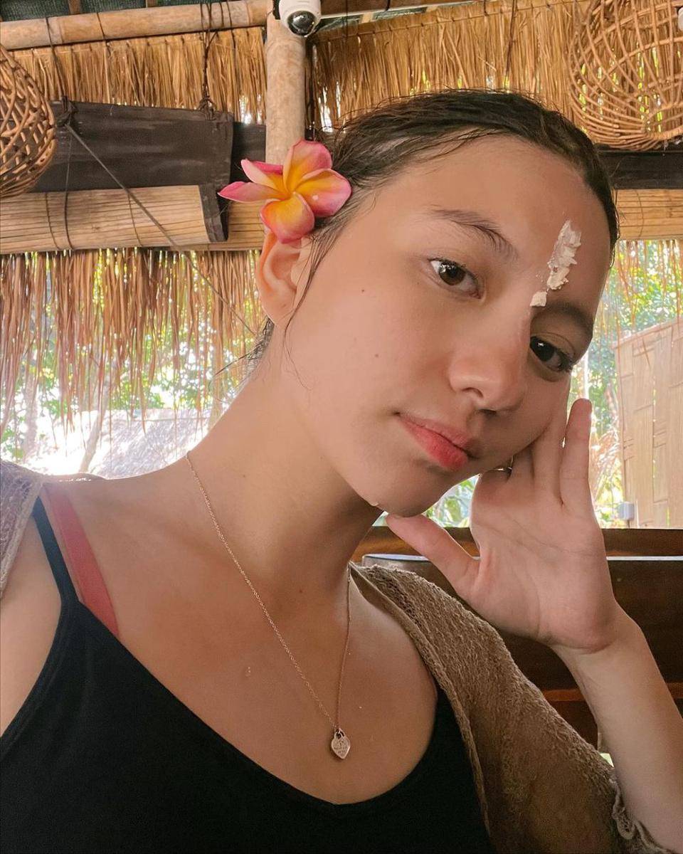 potret Cassandra Lee bawakan acara tv (instagram.com/cassandraslee)