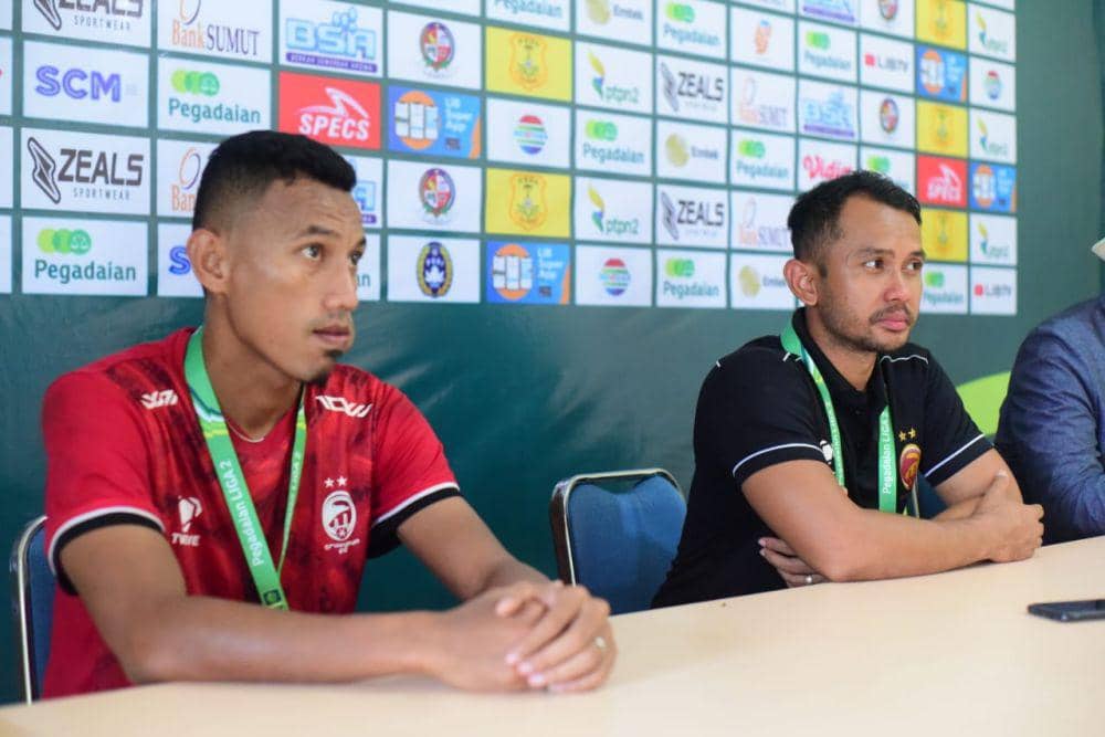 Pelatih Sriwijaya Yusup Prasetyo dan Rivaldi Bawuo (Dok.PSDS)