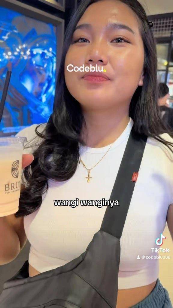 siapa Codeblu (instagram.com/codebluuuu)
